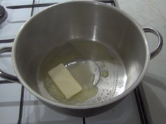 Rozpuštění másla